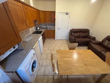 Great Apartment, 68c University Avenue, Queens Quarter, Belfast, BT7 1GY - Photo 2