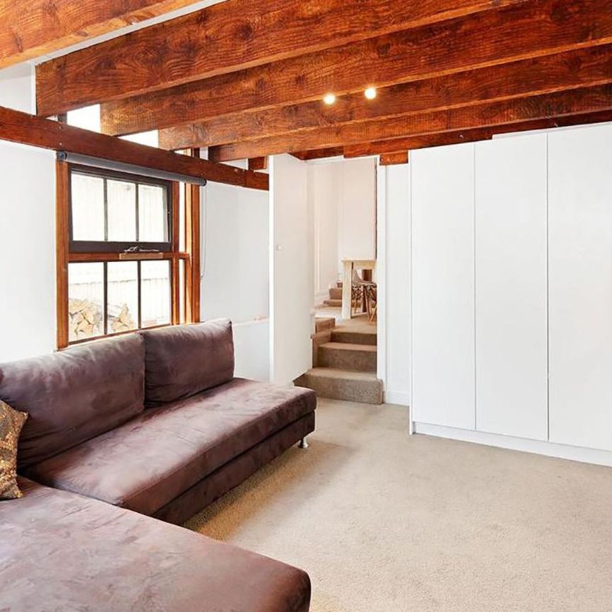 8 Dow Street, South Melbourne VIC 3205 - House For Rent | Domain - Photo 1