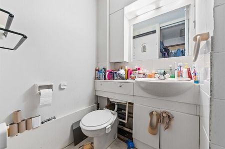 Studio Flat, Gilpin Close, CR4 - Photo 2
