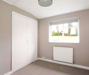 Stunning and contemporary, four bedroom detached house in located t... - Photo 4