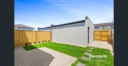 Modern Family Living in the Heart of Aintree - Photo 3