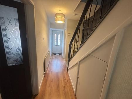 Rufford Close, Ashton-Under-Lyne, OL6 - Photo 2