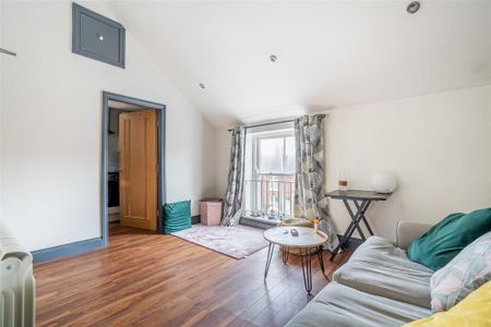 1 bedroom apartment to rent - Photo 3