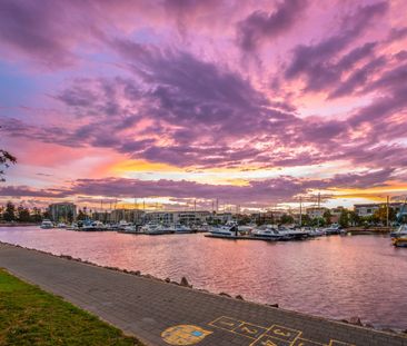 Immaculate Two Bedroom Unit in Prime Beachside Location - Photo 4