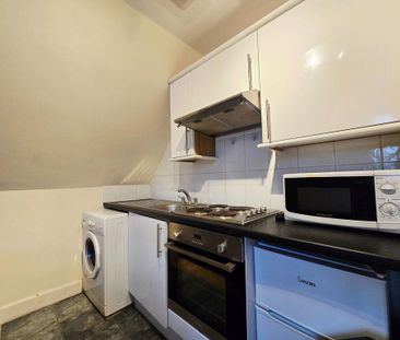 Studio to rent - Photo 3