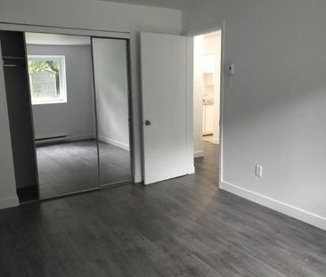 1 MOIS GRATUIT | 3 1/2 avec Terrasse + Stationnement - Photo 2