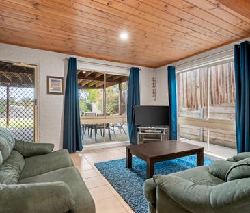 Fully furnished family home - SHORT TERM LEASE - Photo 5