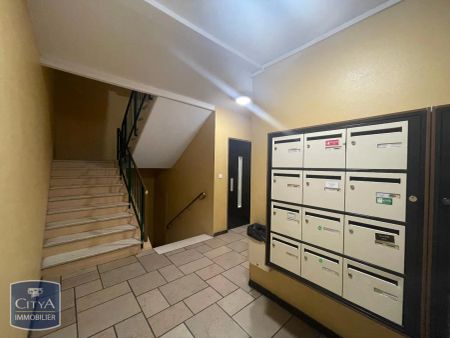 Appartement à louer 4 pièces 82.85m² - Photo 3