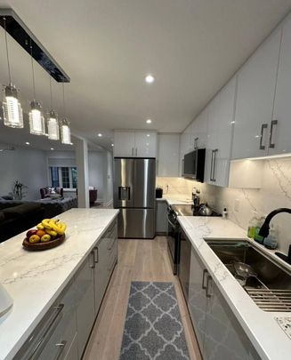 For Lease - 6 Woodhaven Crescent, Richmond Hill, Ontario - Photo 1