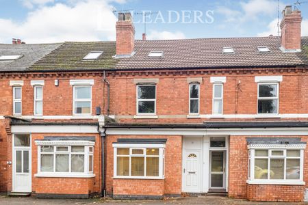 5 bedroom semi detached to rent Priory Road, CV8 - Photo 5