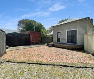 509A MacArthur Street, Soldiers Hill - Photo 2