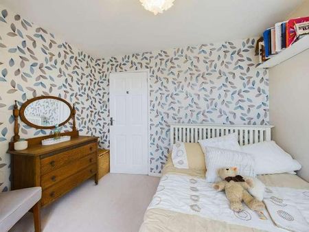 Thornton Crescent, Wendover, HP22 - Photo 4