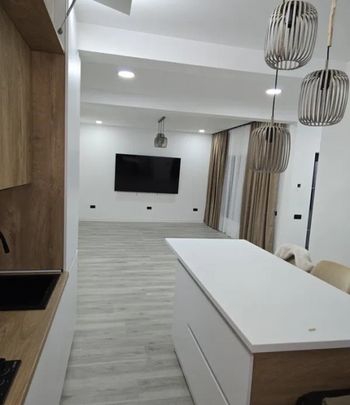 Casa de inchiriat in Lazu, Lazu - 90 mp - Fotografie 1