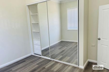 Mordenised Family Home in Bankstown with freshly painted - Photo 2