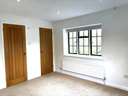 2 bedroom detached house to rent - Photo 5