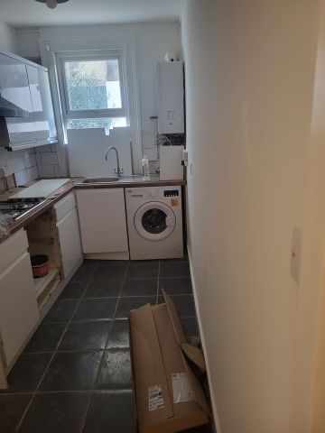 1 Bed Flat, Rosendale Road, SE21 - Photo 2