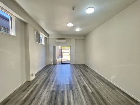 Unit 5, 78 Rosebank Road, Avondale, Auckland - Photo 3