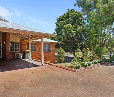 Charming Guildford 2-Bedroom with Alfresco & Workshop - Photo 1