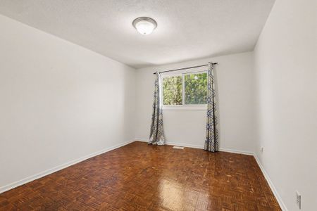 For Lease - 980 Gulf Place Unit# 207, Overbrook - Castleheights and Area, Ontario - Photo 5