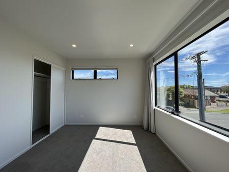 1/9 Marcroft St, Woolston - Photo 3