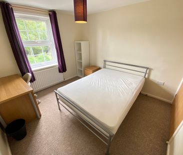 6 Bed Student Accommodation - Photo 3