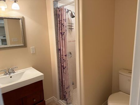 For Lease - 927 Gaslight Way, Mississauga, Ontario - Photo 3