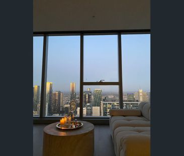 Spectacular CBD View 60th Floor Apartment - Photo 2