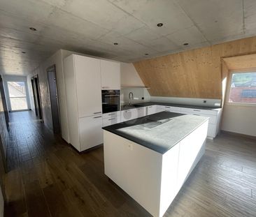 GENEROUS COMFORT WITH LOGGIA - Photo 3