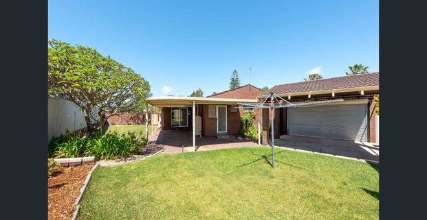 Neat 3 bedroom, 2 bathroom home - Photo 1