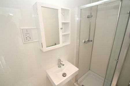 Room 4, 7 Boxted Road, HP1 2QH, Hemel Hempstead - Photo 5