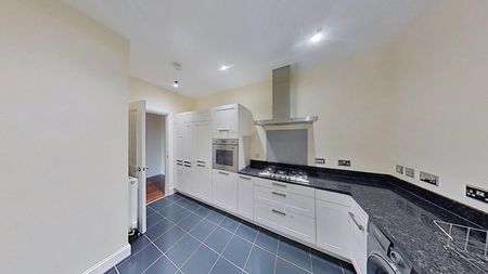 2 bedroom apartment to rent - Photo 5