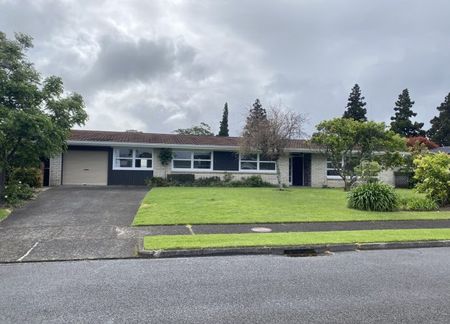 Spacious Cedar - Photo 3