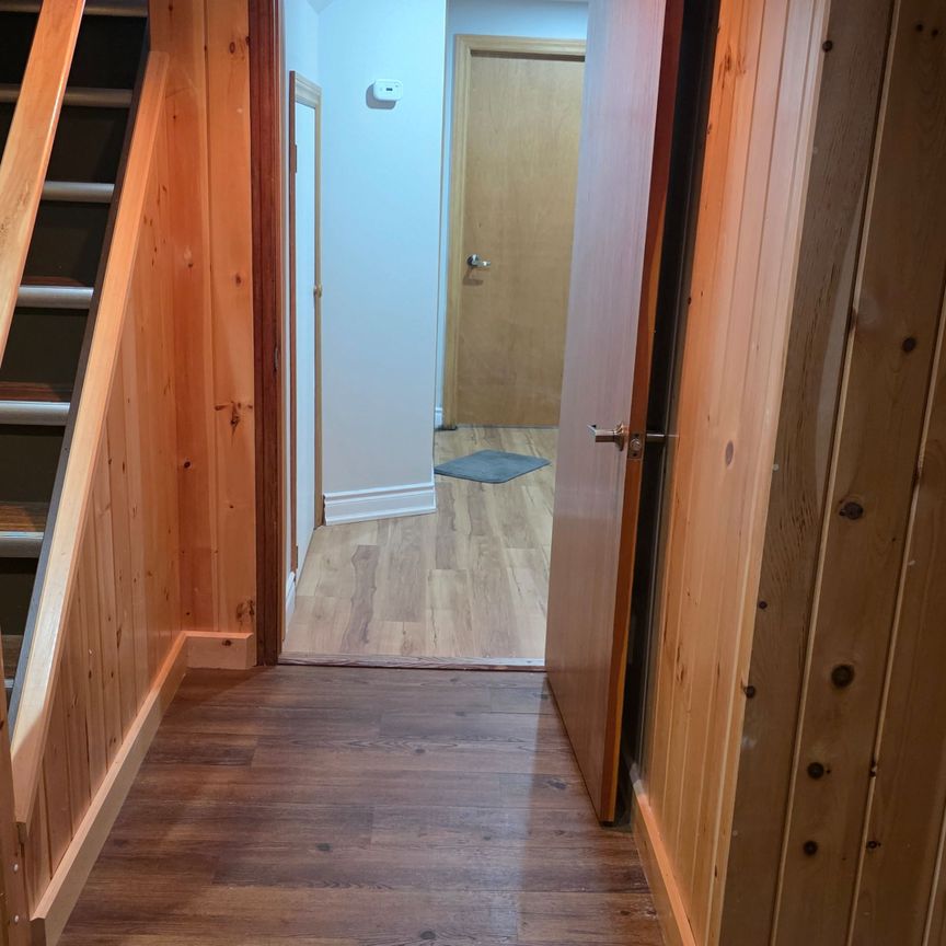 For Lease - 593 Indian Road, Mississauga, Ontario - Photo 1