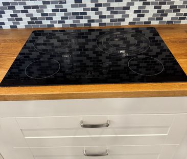 For Lease - 49 Sanford Street, Barrie, Ontario - Photo 6