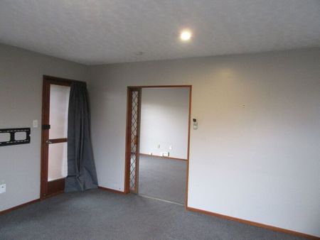 Family Home – Parklands Location - Photo 2