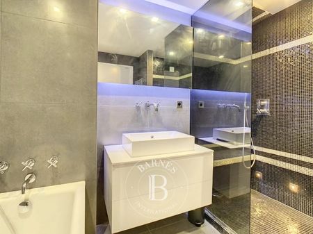 Tout savoir sur cet appartement dans le quartier Hoche-Friedland, à Paris 8ème - Photo 5