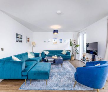 4 bedroom terraced house to rent - Photo 3