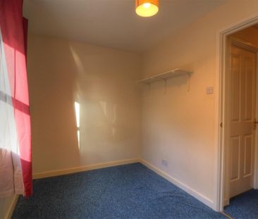 2 BED End of terrace house To rent - Photo 3