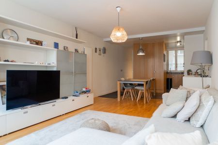 Location Appartement 3 pièces 80m² PARIS 2ème - Photo 3