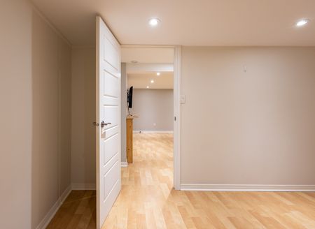 For Lease - 96 Glen Davis Crescent Unit# lower, Toronto, Ontario - Photo 4