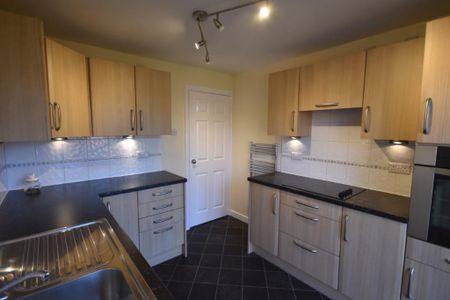 3 bedroom bungalow to rent - Photo 3