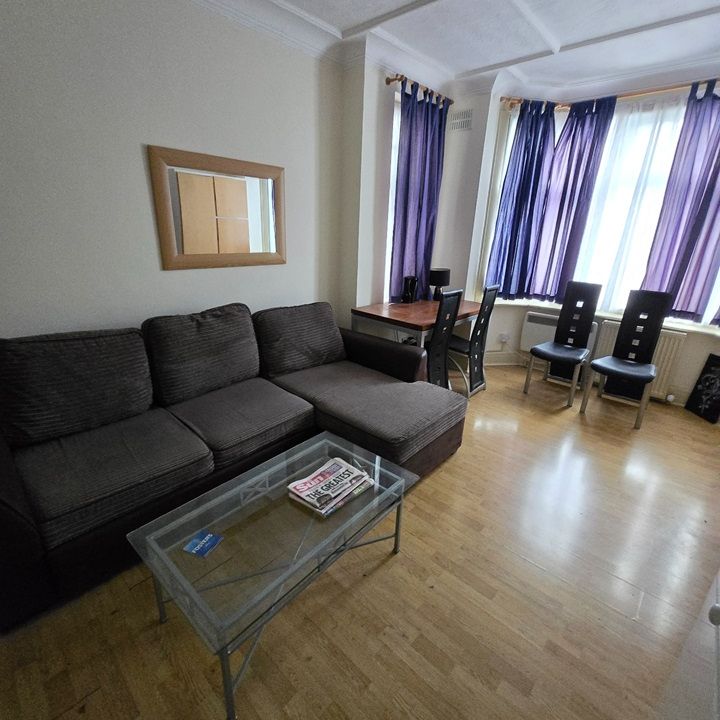 Studio Flat, Finchley Road, NW3 - Photo 1