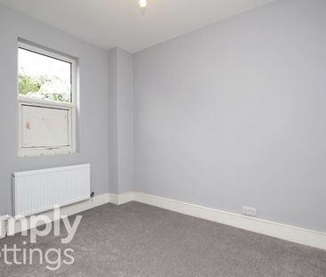 1 Bed property for rent - Photo 2