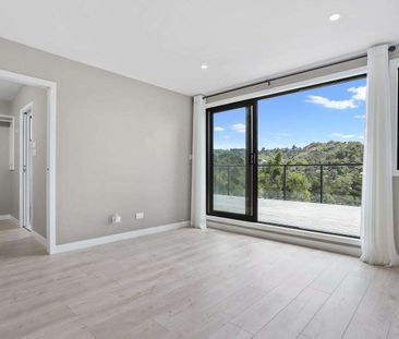 Modern & Stylish New Build Townhouse - Exceptional Location! - Photo 1