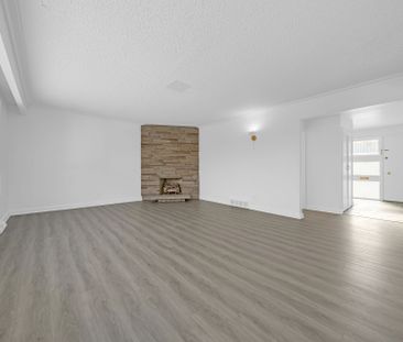 For Lease - 129 Burbank Drive Unit# Main Floor, Toronto, Ontario - Photo 5