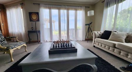 5 Bedroom Luxury Villa - Photo 2