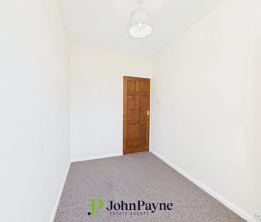 2 bedroom maisonette to rent - Photo 4
