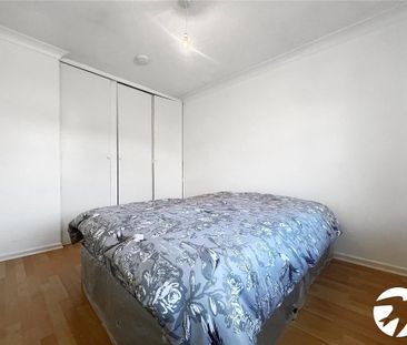 4 bedroom detached house to rent - Photo 1