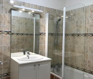 Location Appartement 3 pièces 70m² VALENCE 26000 - Photo 6