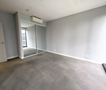 Just Listed - 6 months only - Photo 6